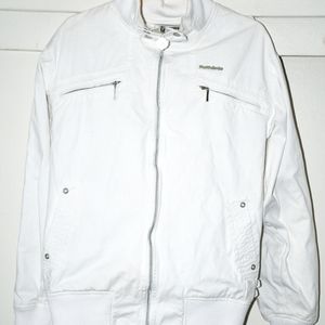 Bomber Jacket 💣🤍